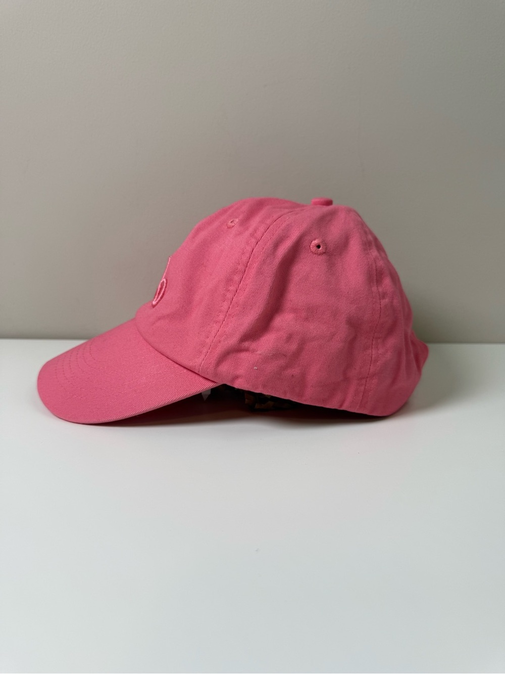 Alo Yoga | Cotton Baseball Cap Adjustable Dad Hat Embroidered Logo | Pink | OS - Picture 2 of 9